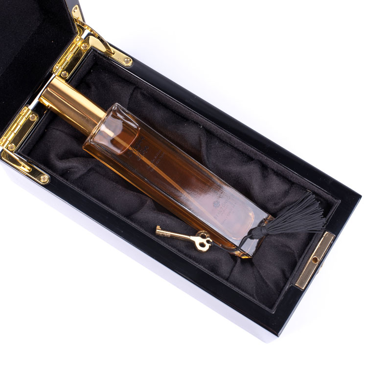 Elegant Golden Hinges And Lock Wooden Perfume Box