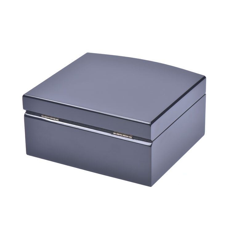 Highly-glossy Customizable Arched Watch Box