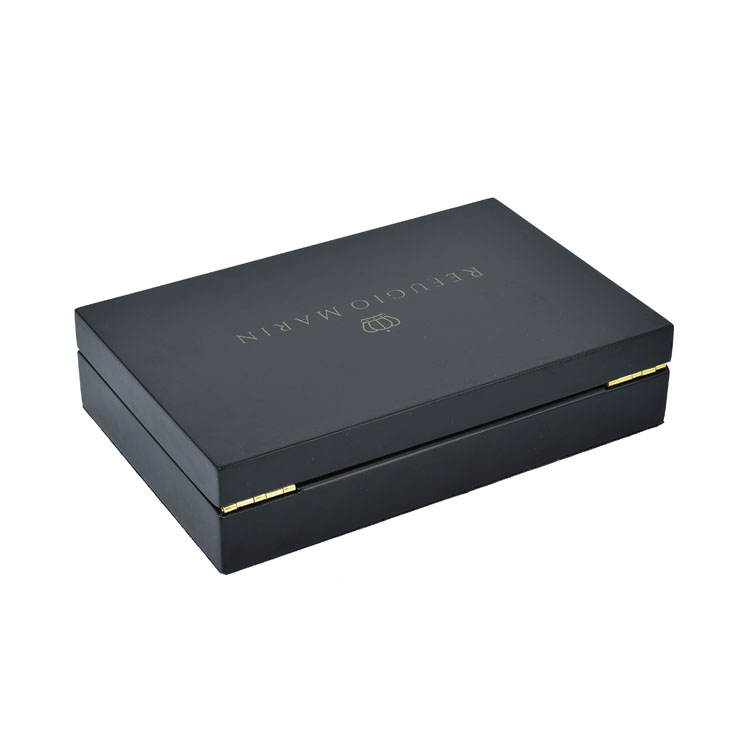 Silver Lock Belt Wallet Packaging Display Box Wood Box For Gift