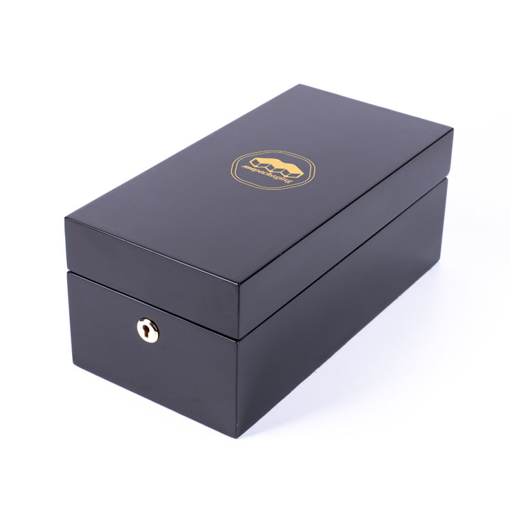 Elegant Golden Hinges And Lock Wooden Perfume Box