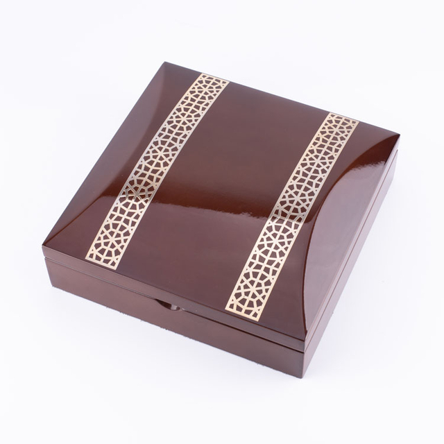 KSA Popular Golden Date Palm Wooden Box