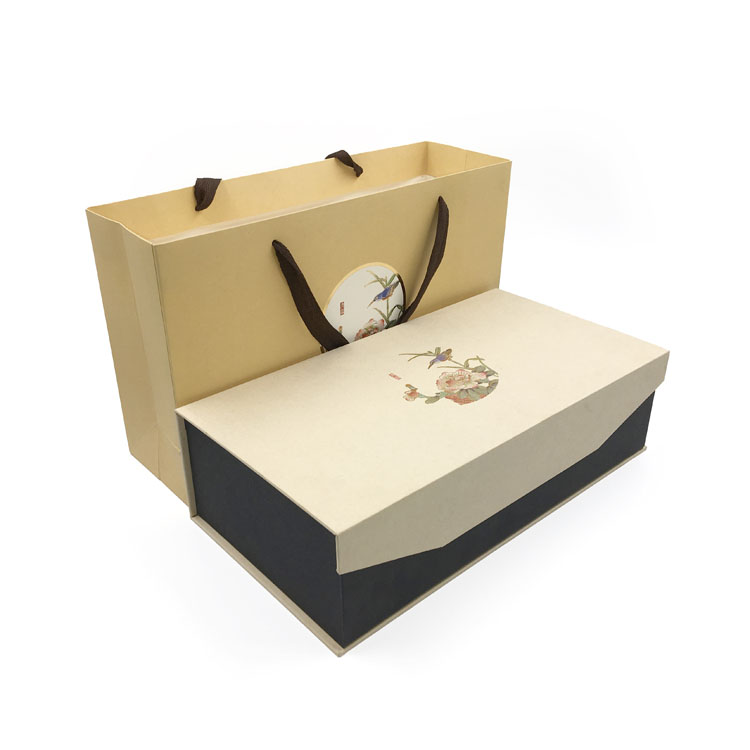 Custom Cardboard Take Away Food Paper Box with Clear Window Cupcake Cake Folding Box for Packaging