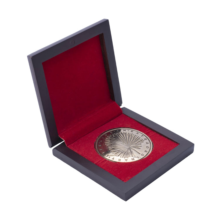 Soap Slabbed Price Customized Eco Friendly Polyresin Piano Lacquer Wooden Coin Box