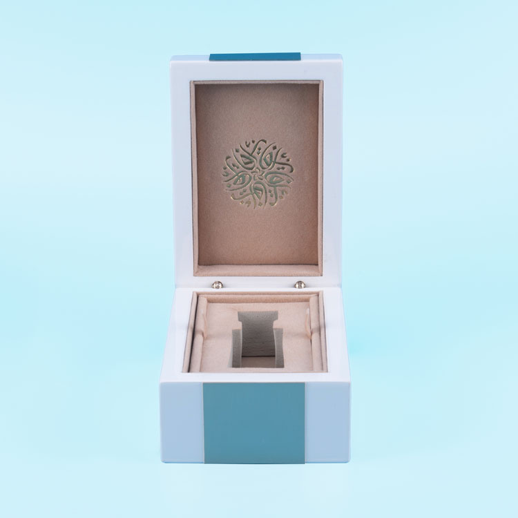 Small And Elegant White Painted Wooden Perfume Box Packaging Box with Brushed Stainless Steel Accessories