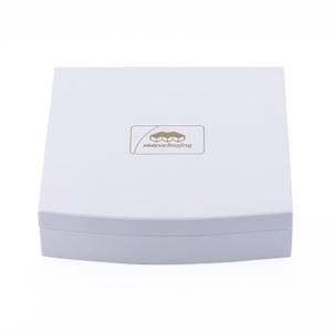 A Classic And Fashionable Oriental Style Collection of White Exquisite Curved Flip-top Paint Perfume Wooden Box Packaging Gift Box Customization