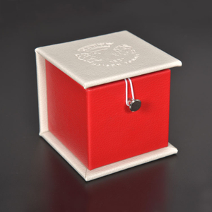 Selling Tray Portable Electric Opener Rings Key Folder Attar Genuine Leather Texture Souvenir Book PU Packaging Box