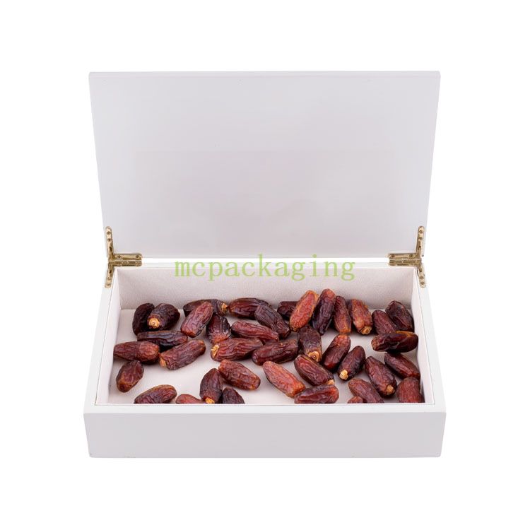 KSA Jeddah Season Wooden Box Factory Customized Custom White Open Lacquer Engraved Wooden Crate Gift Chocolates Box Wood Box