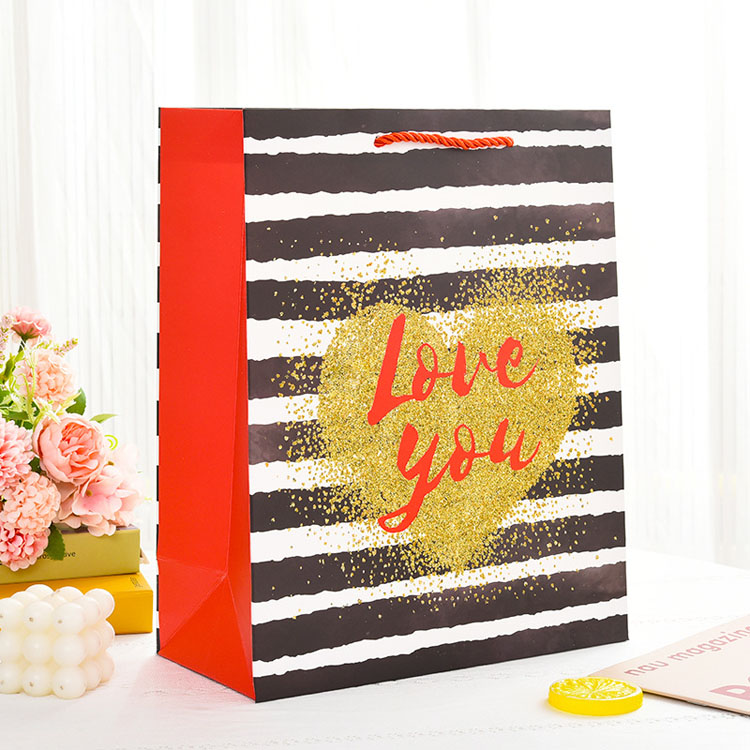 Luxury Brand Custom Logo Gift Paper Bag for Clothes Pink Matte Garment Clothing Boutique Packaging Bags with Ribbon Handles