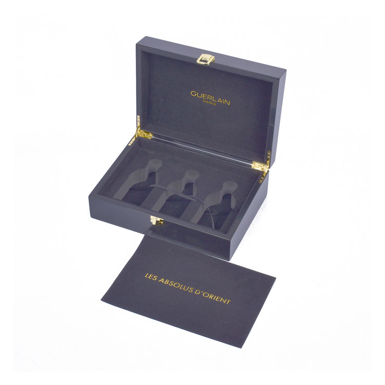 Black Two Seven-character Hinges Two Japanese-character Gold Locks Black Flannel EVA Open Hole Inner Tray 6 Bottles of Wooden Paint Perfume Box Packaging