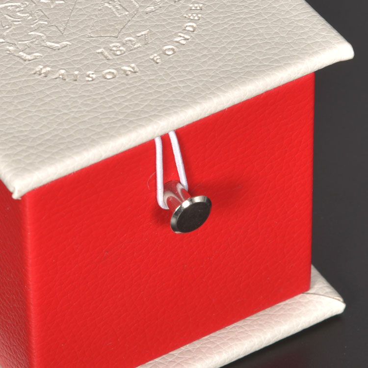 Selling Tray Portable Electric Opener Rings Key Folder Attar Genuine Leather Texture Souvenir Book PU Packaging Box
