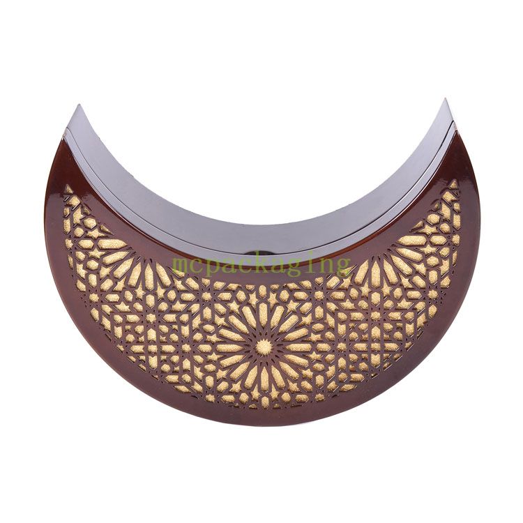 KSA Jeddah Season Moon Shape Wood Chocolate Dates Gft Box Display In Dubai