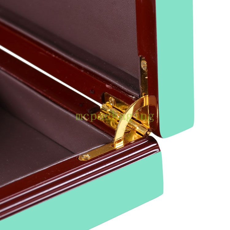 KSA Riyadh Season Balloon Eid Gift Box Decorations Ramadan Box Carrefour Ramadan Vip Box