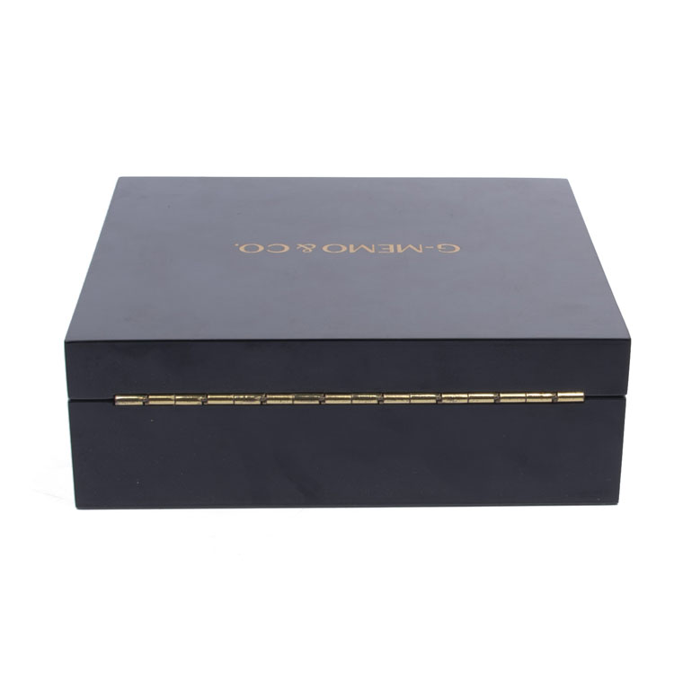 Two Bottles of Black Square Flip-top Iron Bone Piano Paint Perfume Wooden Box Packaging with Movable Inner Tray