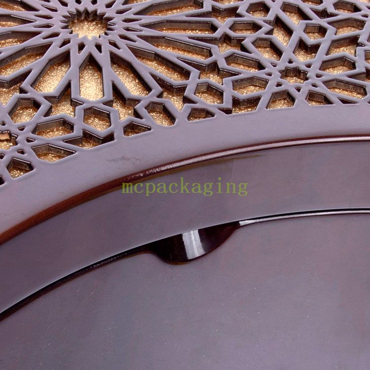 KSA Jeddah Season Moon Shape Wood Chocolate Dates Gft Box Display In Dubai