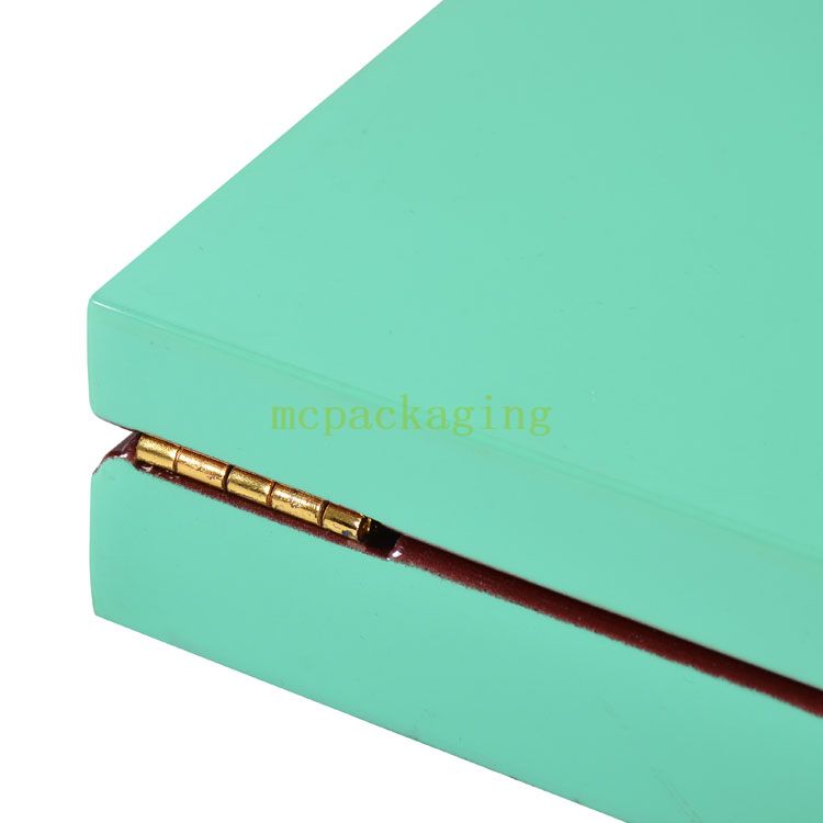 KSA Riyadh Season Balloon Eid Gift Box Decorations Ramadan Box Carrefour Ramadan Vip Box